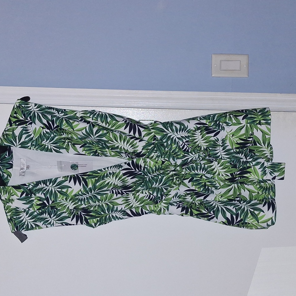 Lulus Green Leaf Print Vest